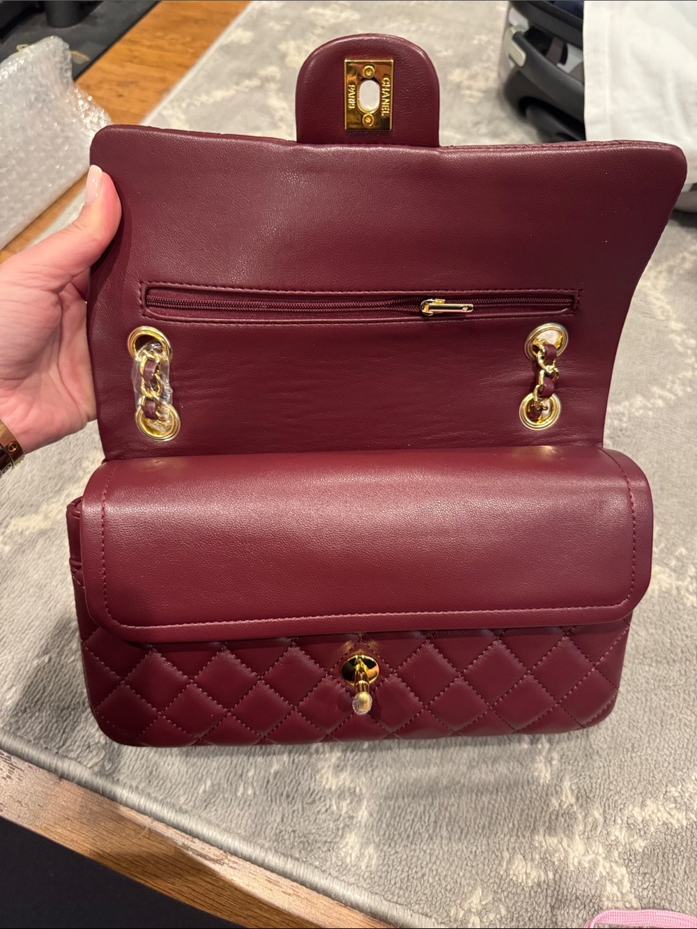 Chanel style maroon and gold small classic flap - Picture 8 of 12